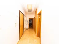 Izdavanje, trosoban stan, 140m², Centar, Podgorica - image 19