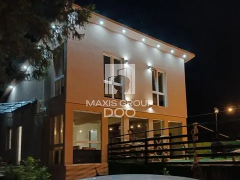 Kuća in Lisović