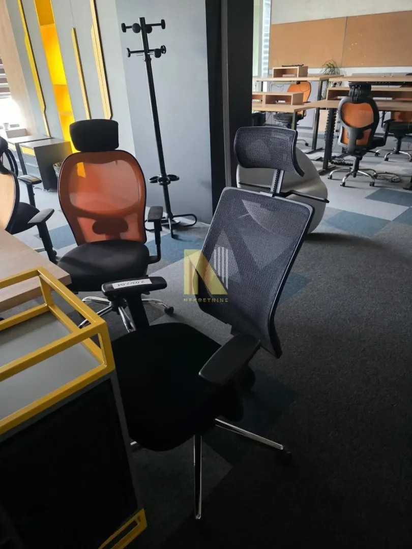 Rent, office space, 493m², Sajmište, Novi Sad