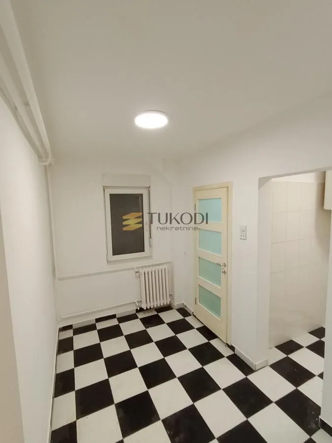 Prodaja, jednosoban stan, 36m², Stari grad, Novi Sad
