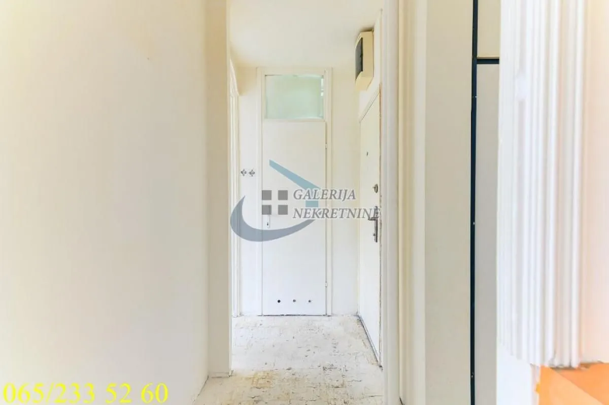Prodaja, trosoban stan, 77m², Banjica, Voždovac Sve Podlokacije