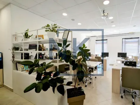 Sale, office space, 98m², Stari Aerodrom, Podgorica - image 2