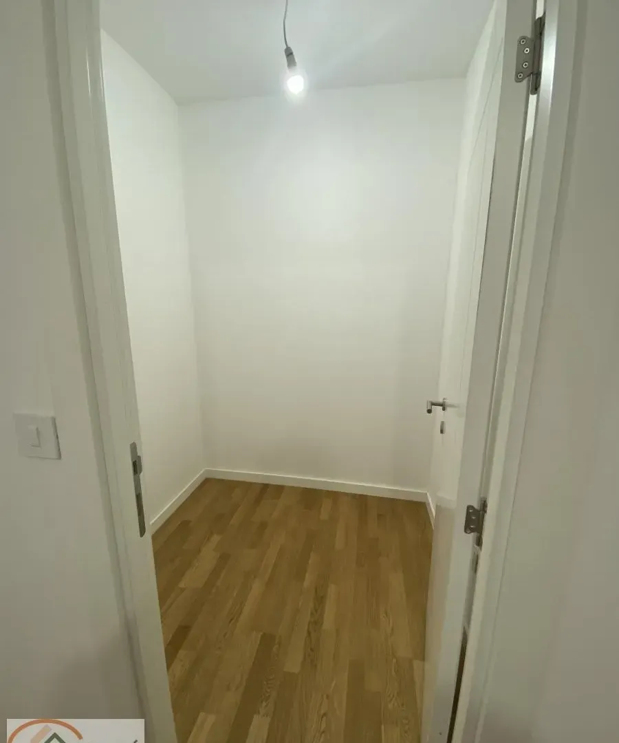 Prodaja, dvosoban stan, 44m², Novo naselje, Novi Sad
