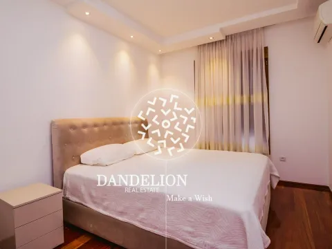 Izdavanje, četvorosoban stan, 130m², Centar, Podgorica - image 9