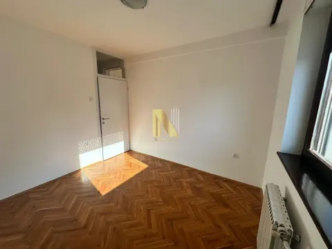 Rent, four bedroom apartment, 96m², Rotkvarija, Novi Sad Sve Podlokacije - image 7