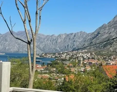 Izdavanje, kuća, 50m², Škaljari, Kotor - image 11