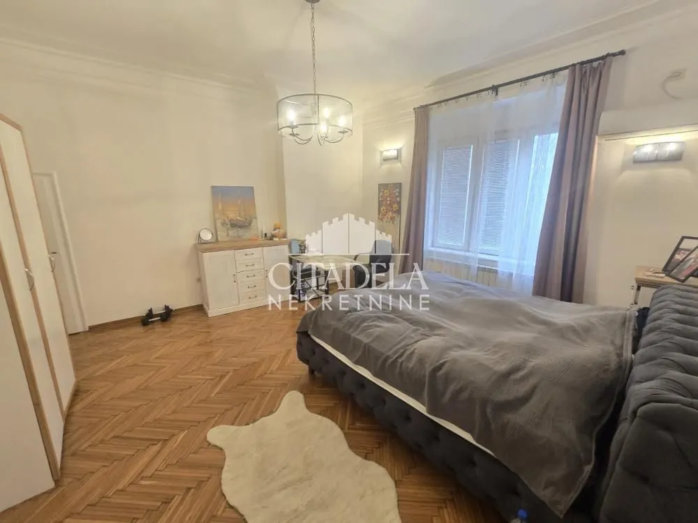 Rent, four bedroom apartment, 131m², Stari Grad, Beograd