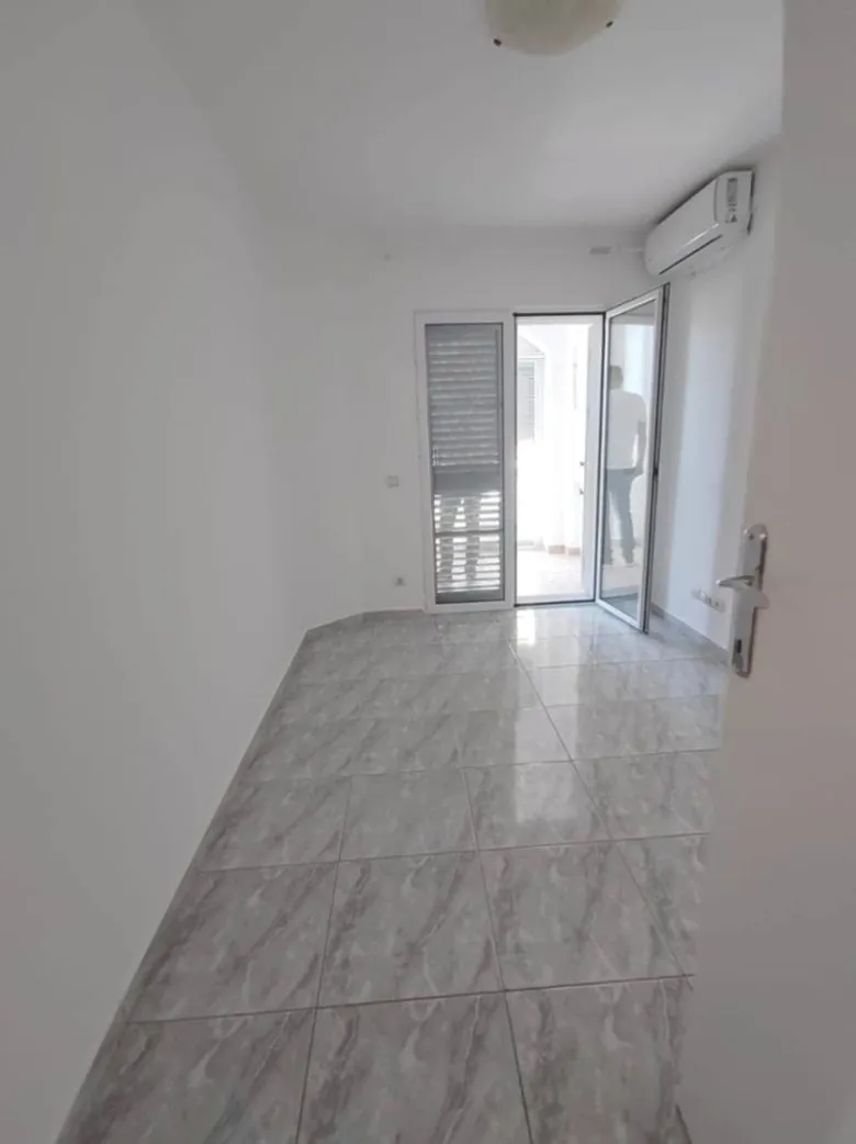 Sale, two bedroom apartment, 71m², Bečići, Budva