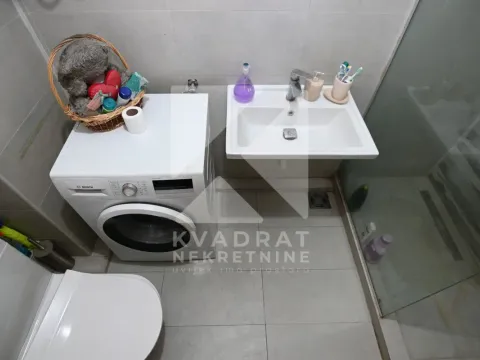 Prodaja, trosoban stan, 185m², Stari Aerodrom, Podgorica - image 12