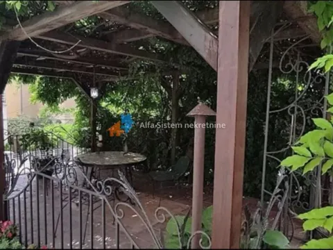 Rent, apartment, 250m², Neimar, Vračar Sve Podlokacije - image 45