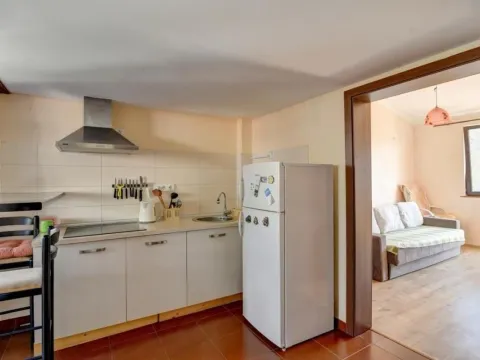 Izdavanje, dvosoban stan, 65m², Sutomore, Bar - image 10