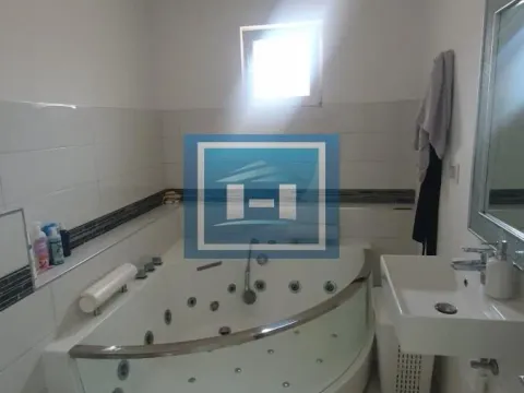 Sale, house, 315m², Centar, Šabac - image 28