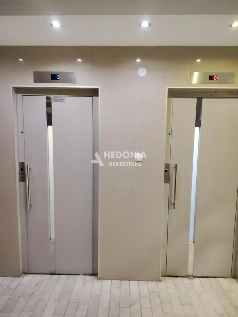 Prodaja, dvosoban stan, 60m², Novi Beograd Sve Podlokacije, Beograd