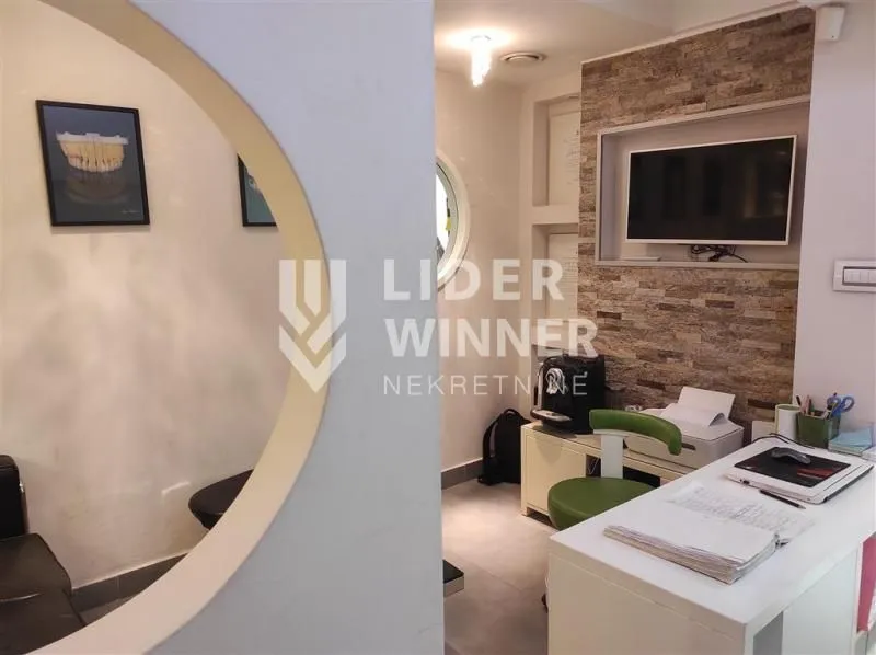 Prodaja, trosoban stan, 66m², Vračar Sve Podlokacije, Beograd