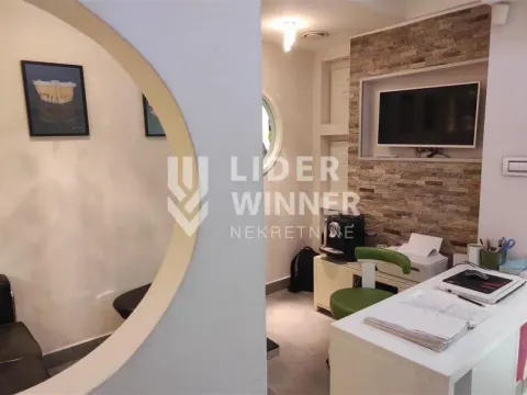 Prodaja, trosoban stan, 66m², Vračar Sve Podlokacije, Beograd - image 1