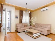 Izdavanje, dvosoban stan, 69m², City Kej, Podgorica - image 1