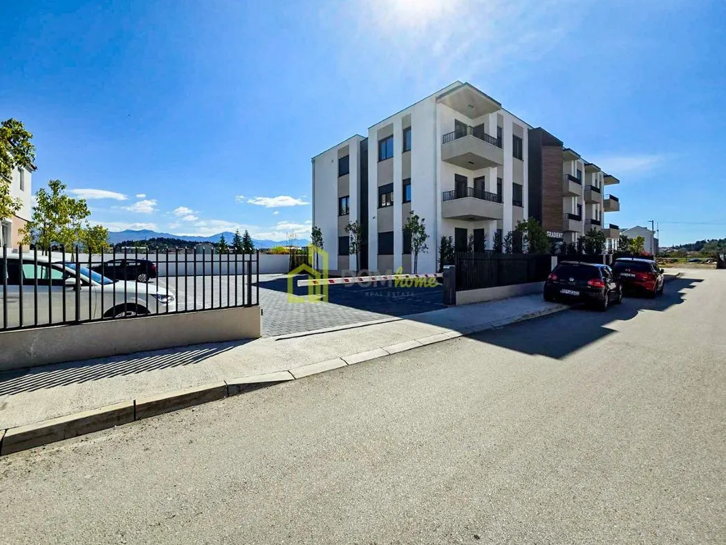 Izdavanje, dvosoban stan, 60m², Zabjelo, Podgorica