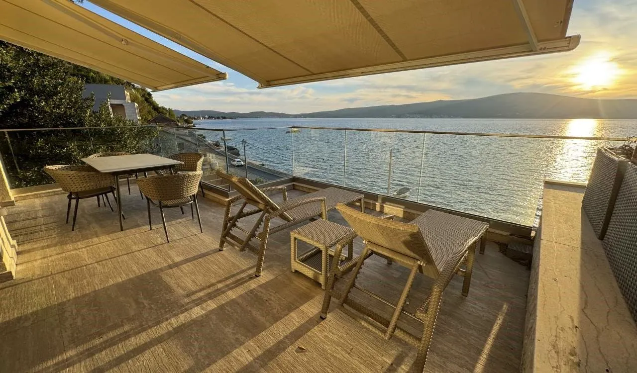 Izdavanje, dvosoban stan, 91m², Opatovo, Tivat