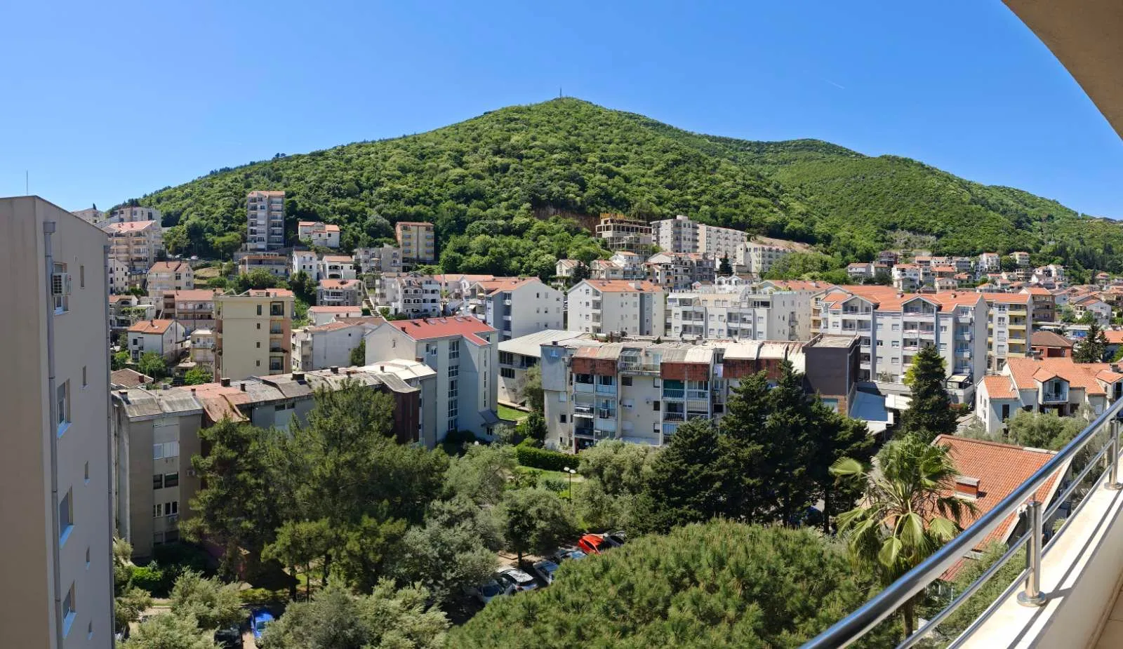 Rent, one bedroom apartment, 43m², Maslinjak, Budva