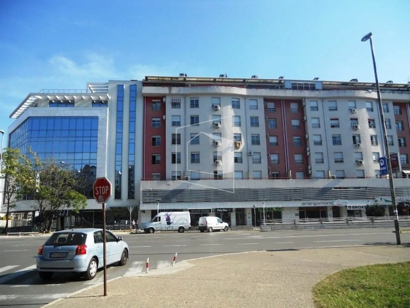Rent, office space, 84m², Preko Morače, Podgorica