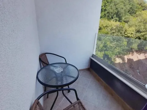 Izdavanje, jednosoban stan, 32m², Bijeli Do, Budva - image 5