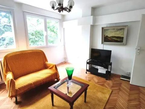 Izdavanje, trosoban stan, 87m², Južni Bulevar, Vračar Sve Podlokacije - image 5