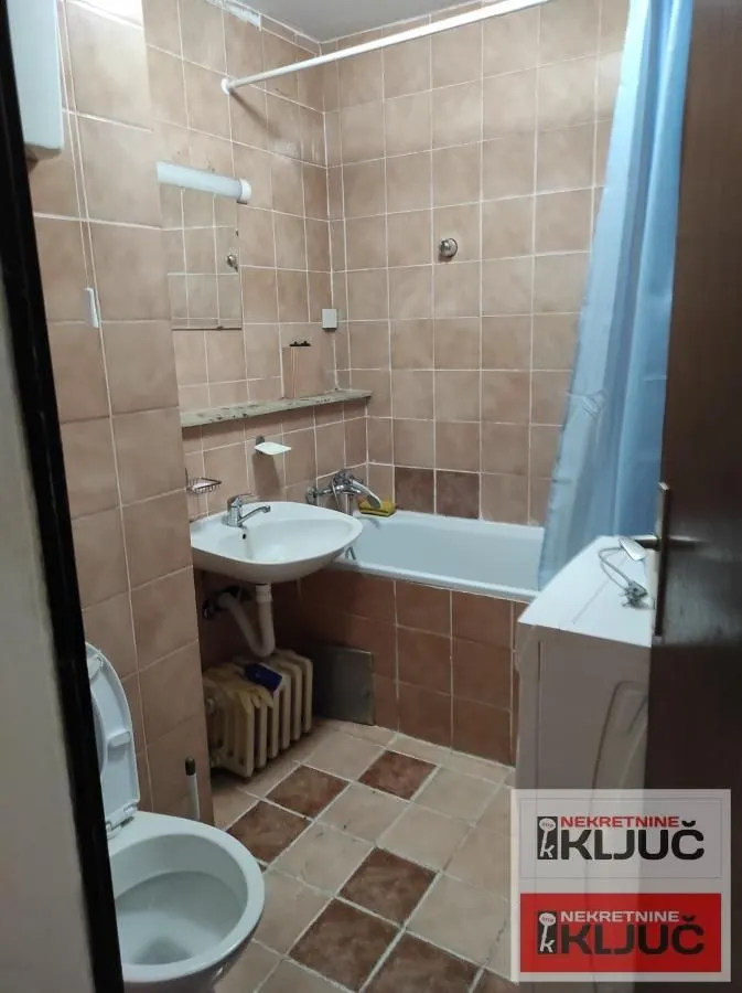 Izdavanje, dvosoban stan, 41m², Sajmište, Novi Sad