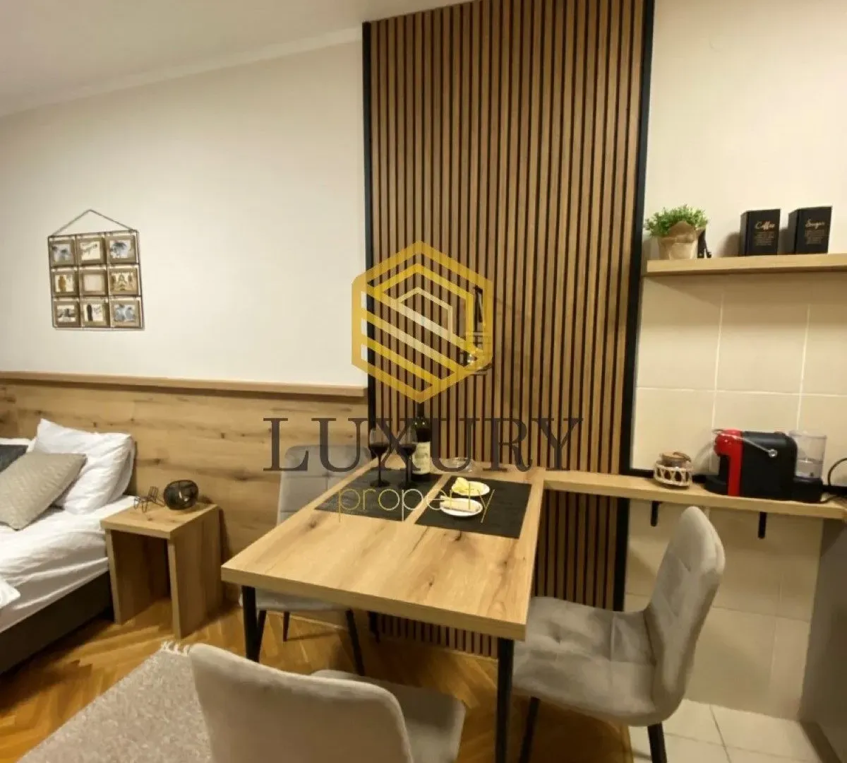Prodaja, garsonjera, 24m², Blok 6, Podgorica