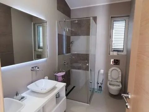 Prodaja, kuća, 300m², Dobrota, Kotor - image 11