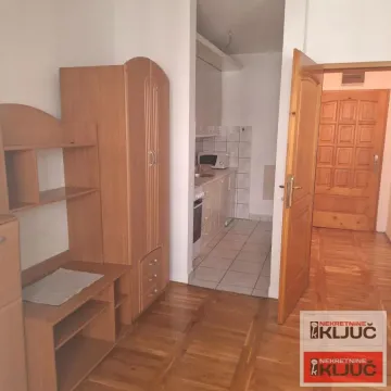 Izdavanje, jednosoban stan, 30m², Bulevar Oslobodjenja, Novi Sad Sve Podlokacije - image 4