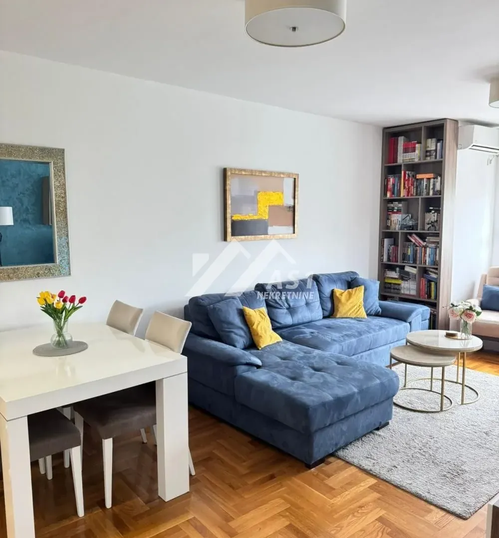 Izdavanje, dvosoban stan, 60m², Rotkvarija, Novi Sad Sve Podlokacije