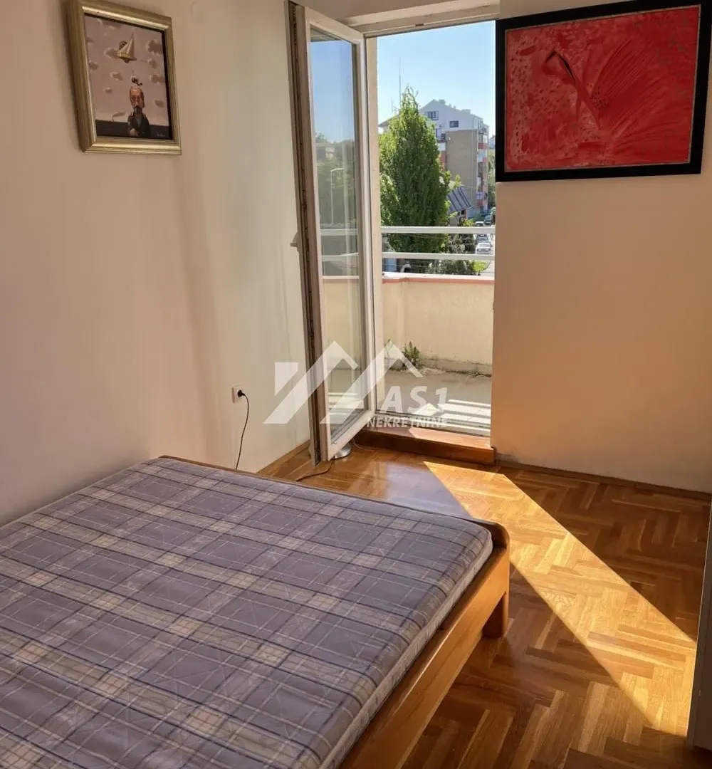 Izdavanje, četvorosoban stan, 120m², Stari Majur, Petrovaradin