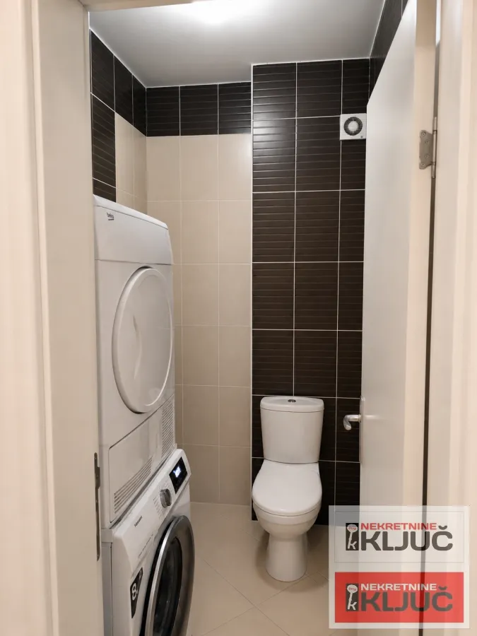 Prodaja, trosoban stan, 86m², Bulevar Oslobodjenja, Novi Sad Sve Podlokacije