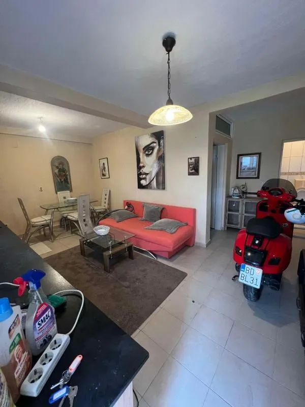 Prodaja, kuća, 200m², Bar, Crna Gora