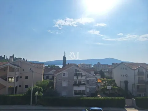 Rent, two bedroom apartment, 67m², Kalimanj, Tivat - image 12