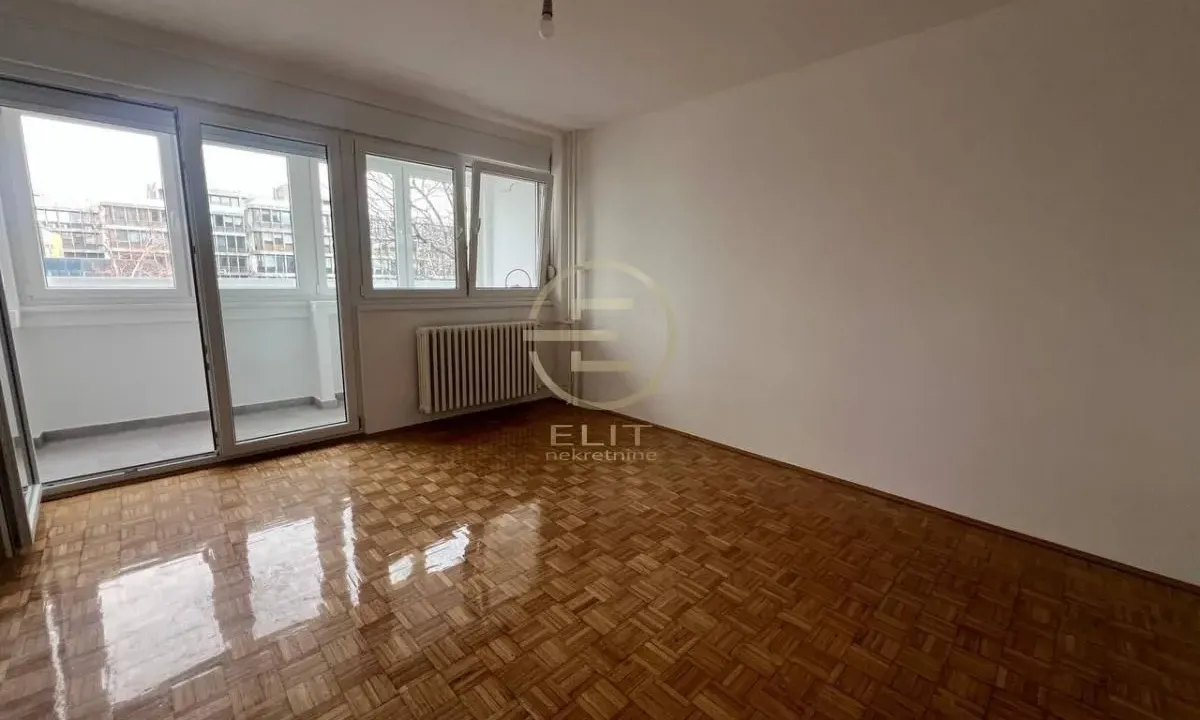 Prodaja, dvosoban stan, 63m², Bulevar Oslobodjenja, Novi Sad Sve Podlokacije