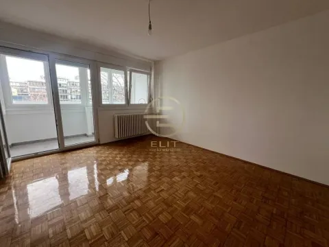 Prodaja, dvosoban stan, 63m², Bulevar Oslobodjenja, Novi Sad Sve Podlokacije