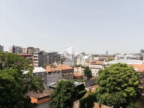 Izdavanje, trosoban stan, 104m², Vračar Sve Podlokacije, Beograd - image 12