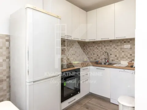 Izdavanje, dvosoban stan, 68m², Gintaš, Podgorica - image 5