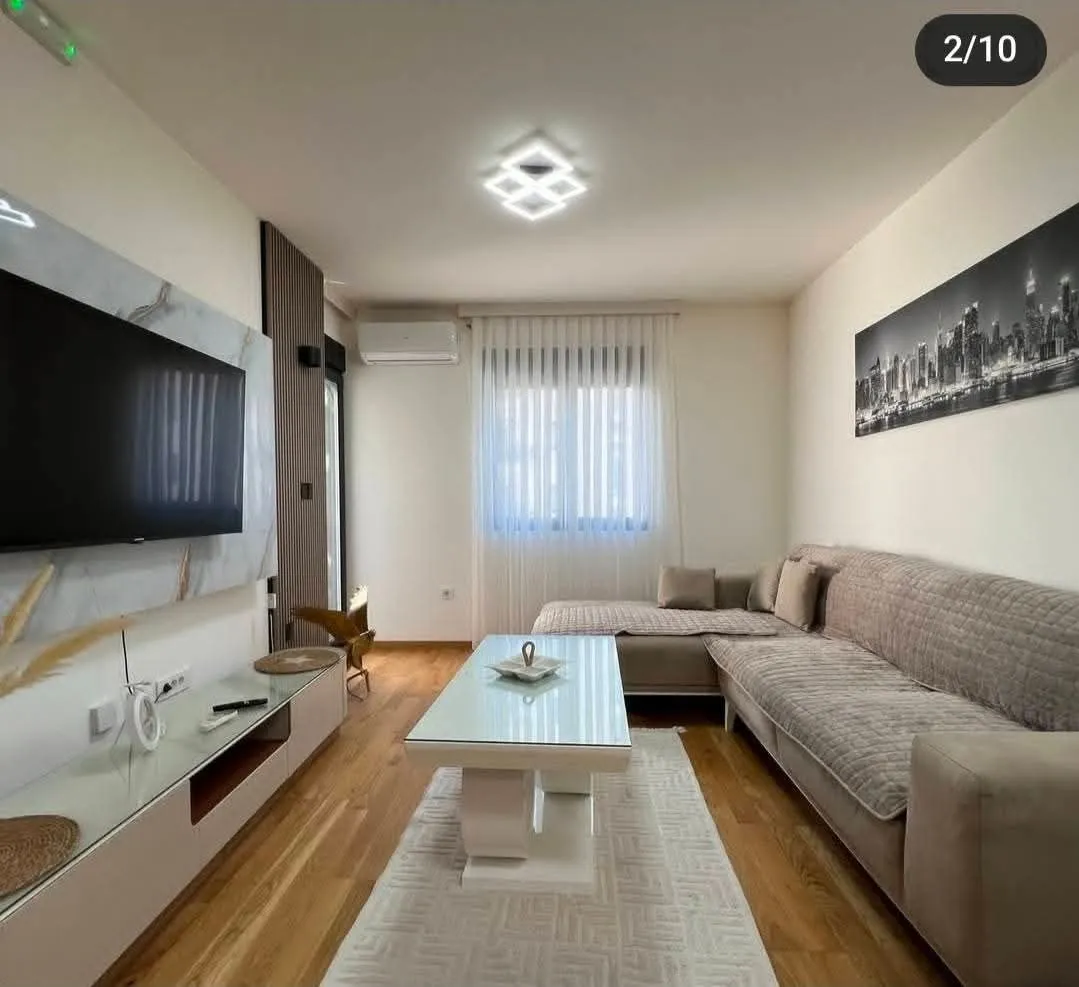 Izdavanje, jednosoban stan, 48m², City Kvart, Podgorica