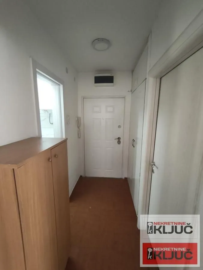 Prodaja, dvosoban stan, 63m², Bulevar Oslobodjenja, Novi Sad Sve Podlokacije