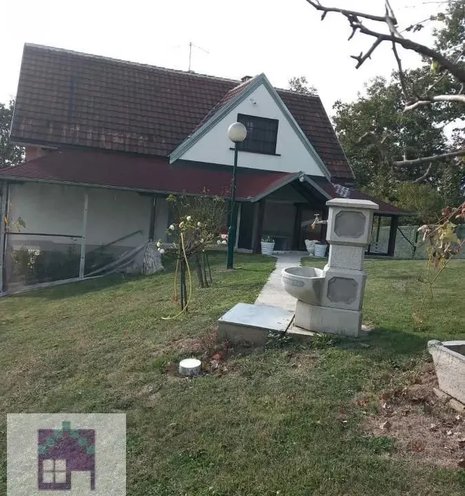 Prodaja, kuća, 148m², Lučani, Srbija