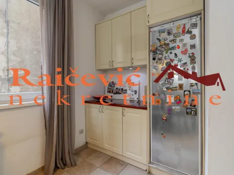 Prodaja, četvorosoban stan, 89m², Stari Grad, Beograd - image 6