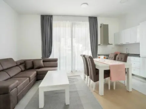 Izdavanje, stan, 60m2, Bečići, Budva Izdavanje, stan, 60m2, Bečići, Budva