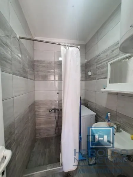 Prodaja, dvosoban stan, 65m², Levač, Jagodina