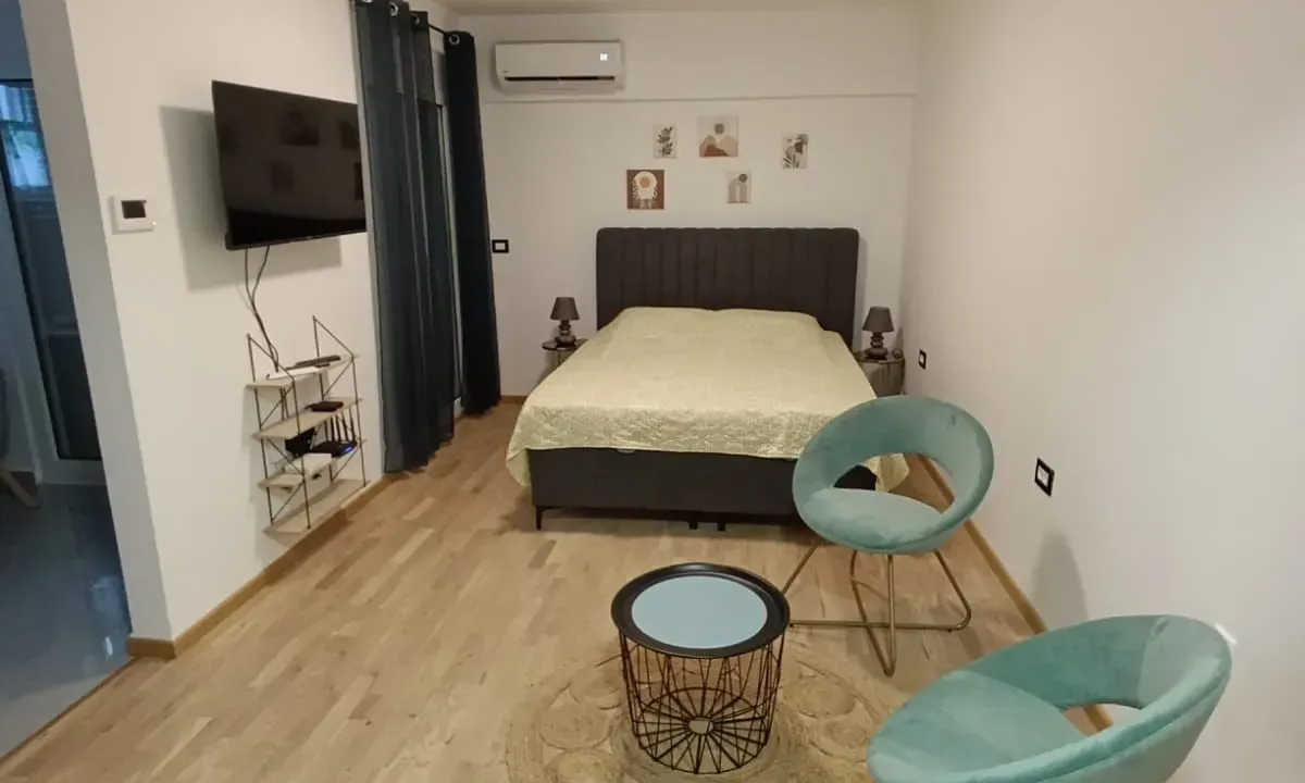 Izdavanje, garsonjera, 37m², Bjeliši, Bar