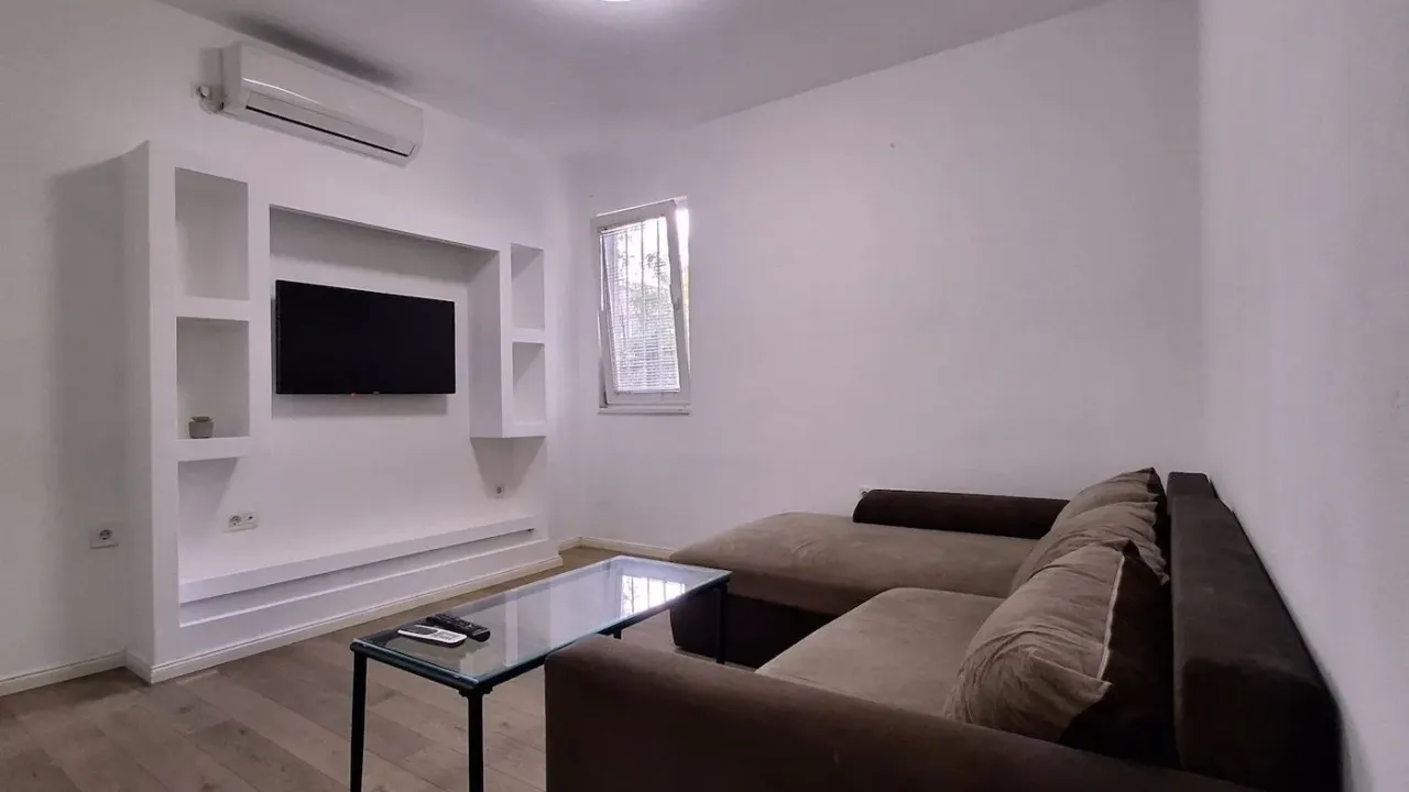 Rent, apartment, 68m², Stari Aerodrom, Podgorica