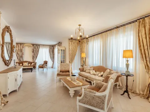 Prodaja, dvosoban stan, 181m², Muo, Kotor - image 6