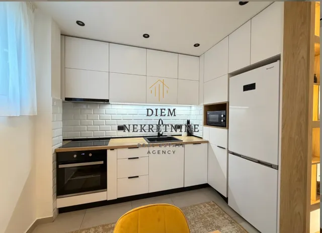 Izdavanje, jednosoban stan, 50m², Preko Morače, Podgorica