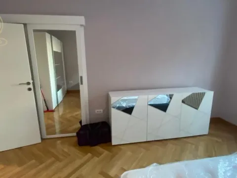 Rent, two bedroom apartment, 61m², Vračar Hram, Vračar Sve Podlokacije - image 6